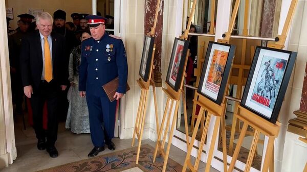 افتتاح المعرض الوثائقي للصور الفوتوغرافية تحرير أوروبا، في الذكرى الـ80 للنصر على النازية، في باريس. - سبوتنيك عربي