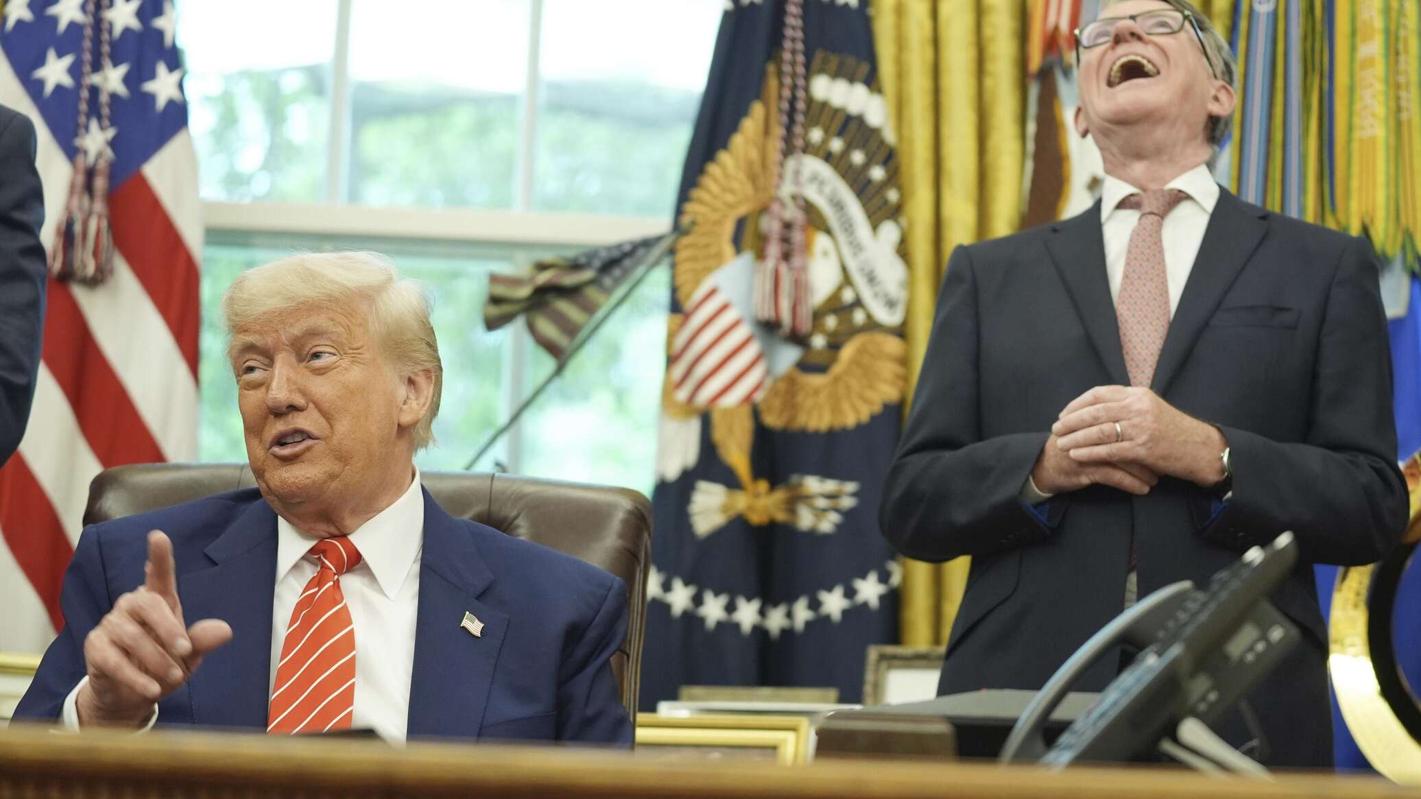 بريطانيا تراجع مدفوعات حصل عليها ماندلسون على خلفية صلاته بإبستين