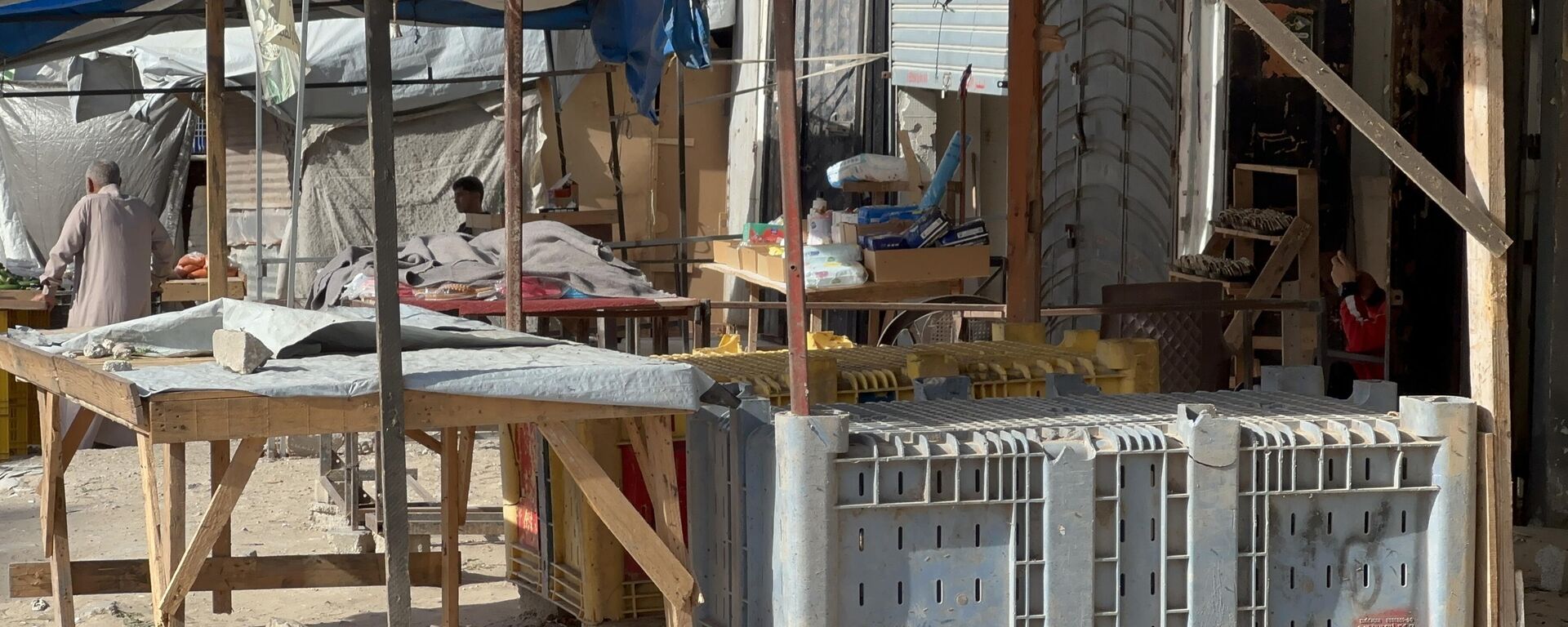 ارتفاع حاد في الأسعار واختفاء مجموعات غذائية كاملة من أسواق قطاع غزة - سبوتنيك عربي, 1920, 20.05.2025