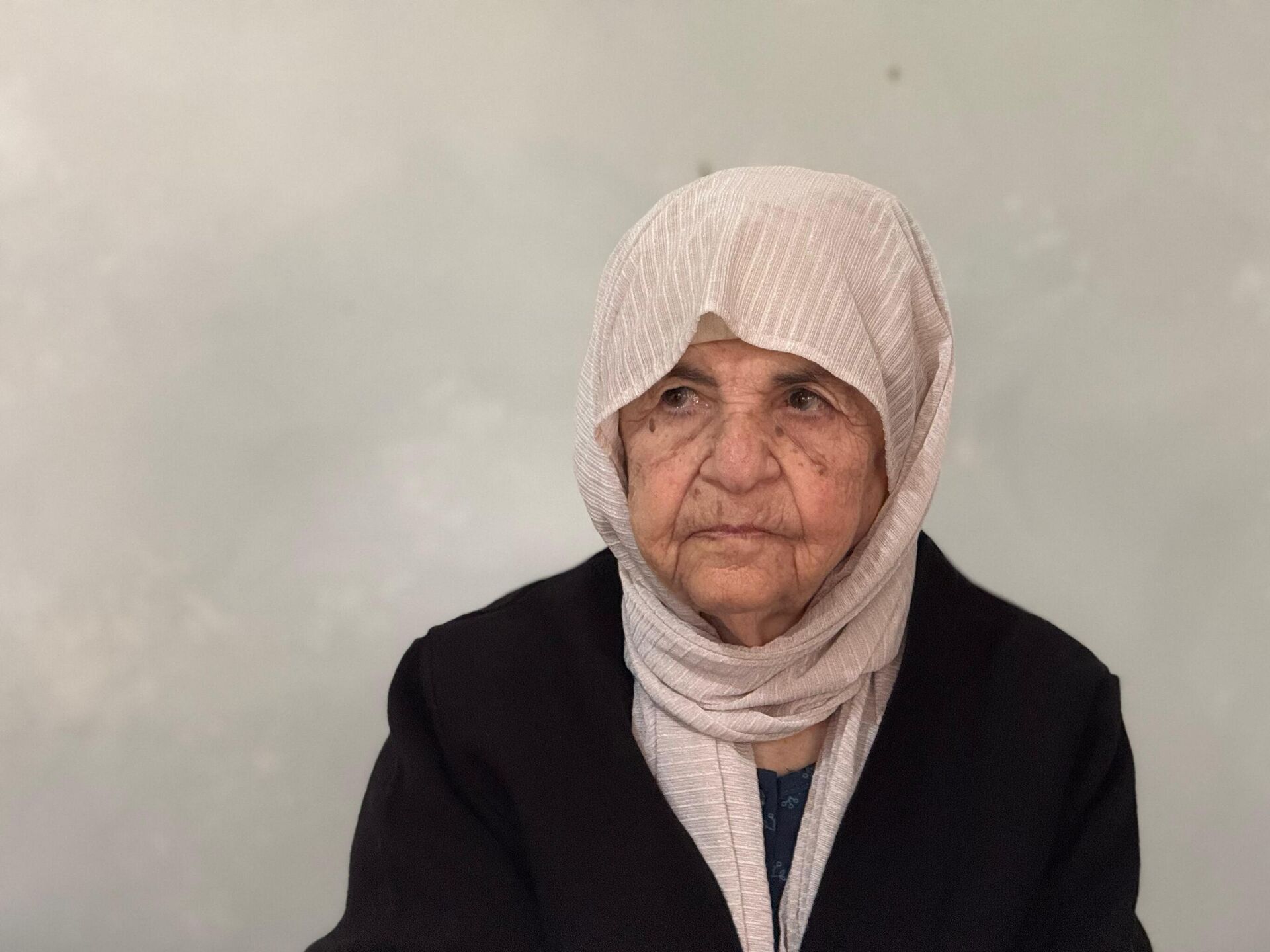 معمرة فلسطينية تستعيد ذكريات النكبة في ظل الحرب والنزوح  - سبوتنيك عربي, 1920, 20.05.2025