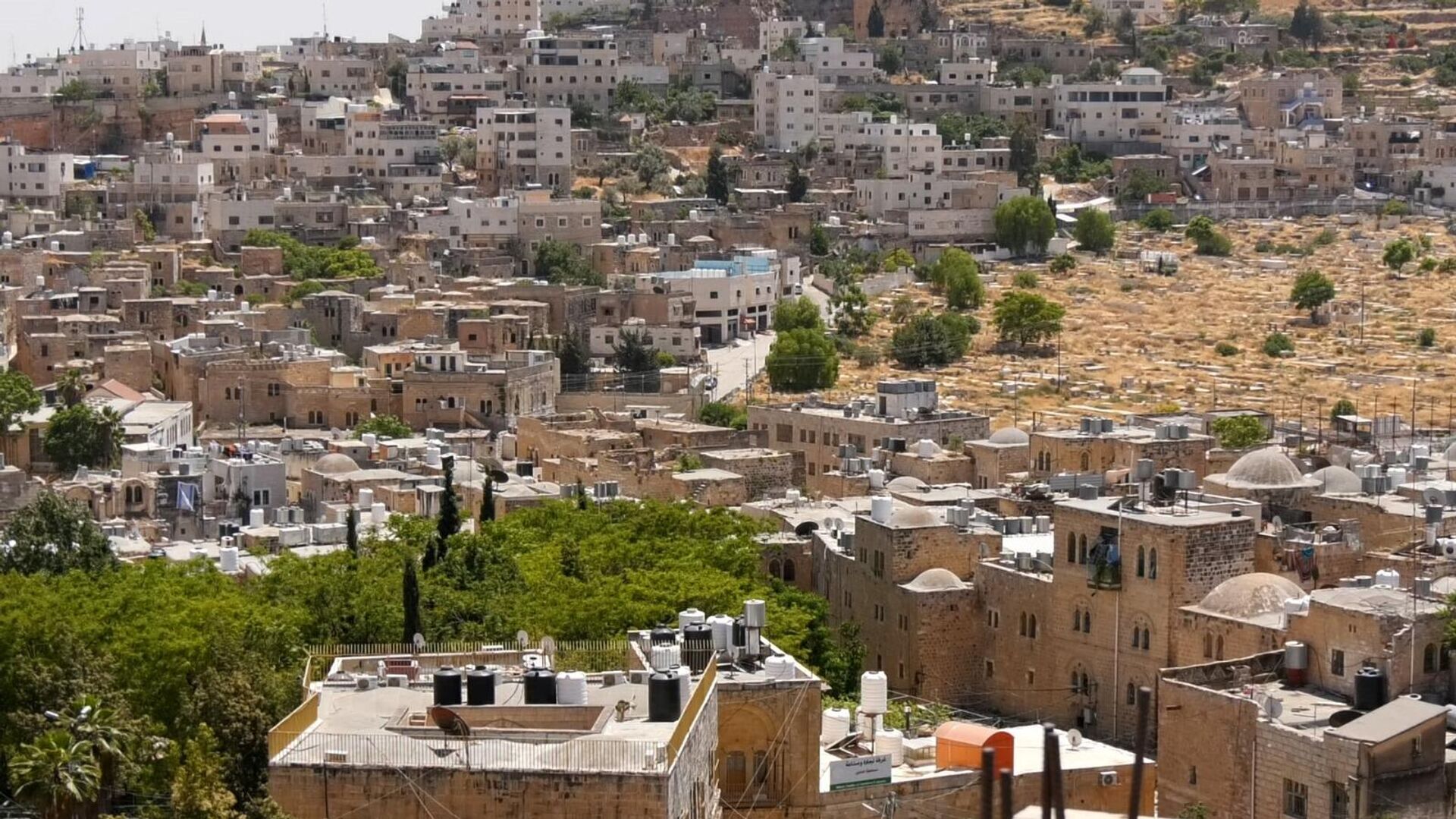 إسرائيل تشدد حصارها على الخليل جنوبي الضفة الغربية والقيود تطال دفن الموتى - سبوتنيك عربي, 1920, 22.05.2025