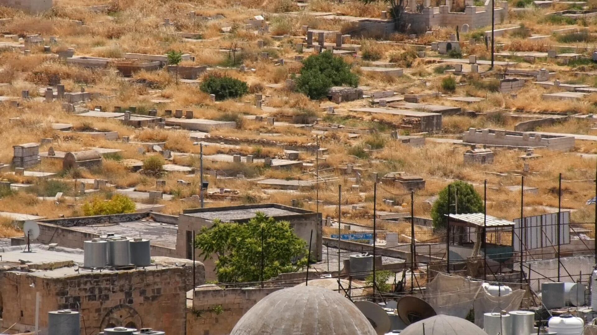 إسرائيل تشدد حصارها على الخليل جنوبي الضفة الغربية والقيود تطال دفن الموتى - سبوتنيك عربي, 1920, 22.05.2025