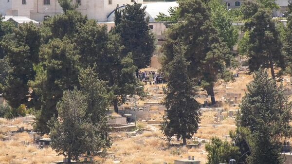 إسرائيل تشدد حصارها على الخليل جنوبي الضفة الغربية والقيود تطال دفن الموتى - سبوتنيك عربي