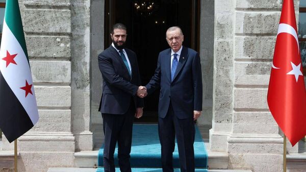 أردوغان يستقبل الشرع في إسطنبول  - سبوتنيك عربي