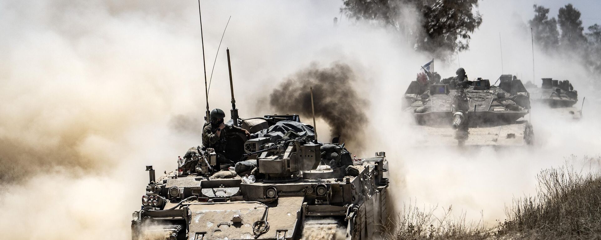 دبابات الجيش الإسرائيلي في غزة - سبوتنيك عربي, 1920, 08.10.2025