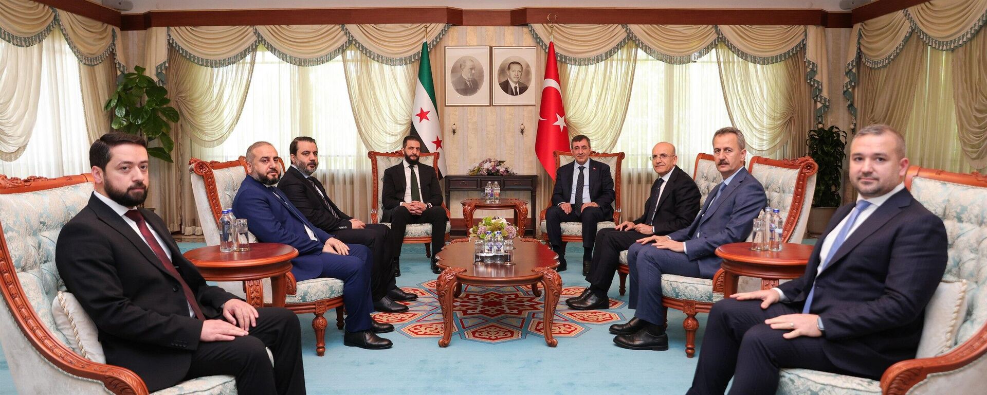 برئاسة الشرع... وفد سوري يبحث مع مسؤولين أتراك ملفات الطاقة والدفاع والاقتصاد - سبوتنيك عربي, 1920, 25.05.2025