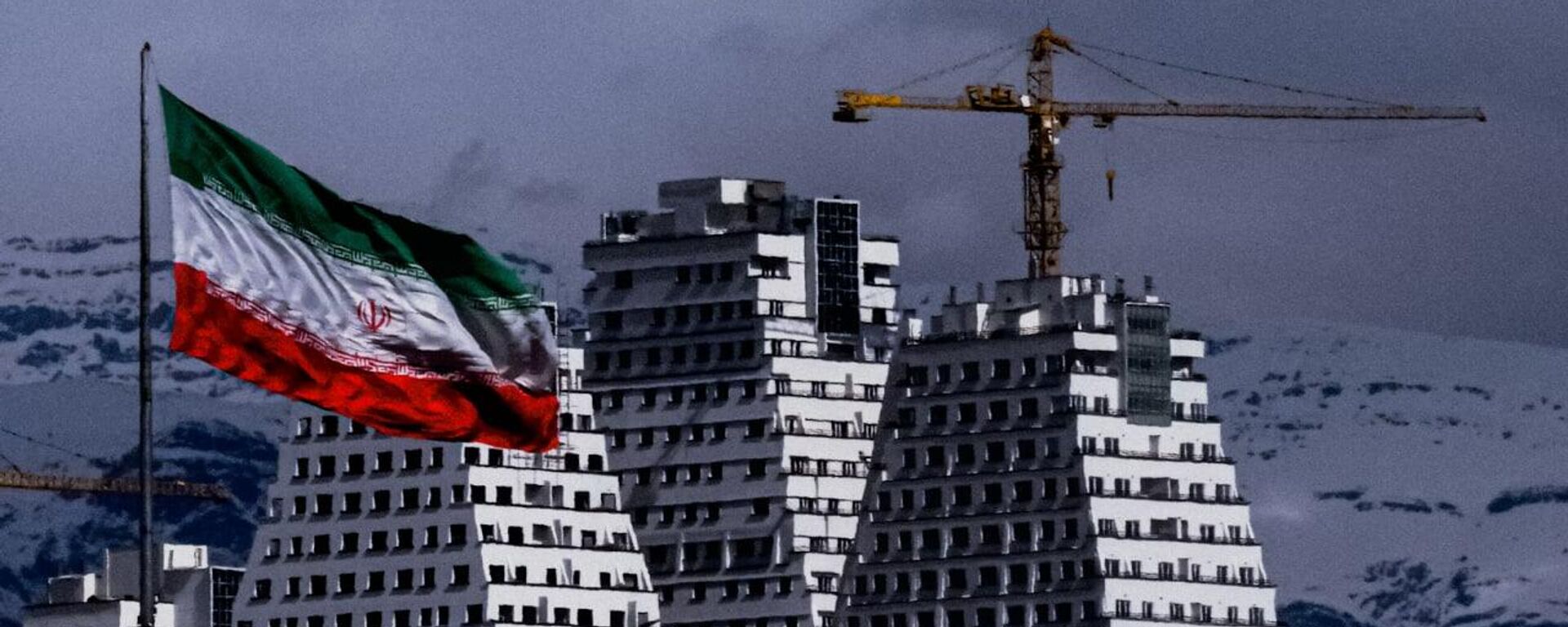 إيران تشرع في بناء أكبر شبكة للطاقة الشمسية باستثمارات ضخمة - سبوتنيك عربي, 1920, 22.06.2025