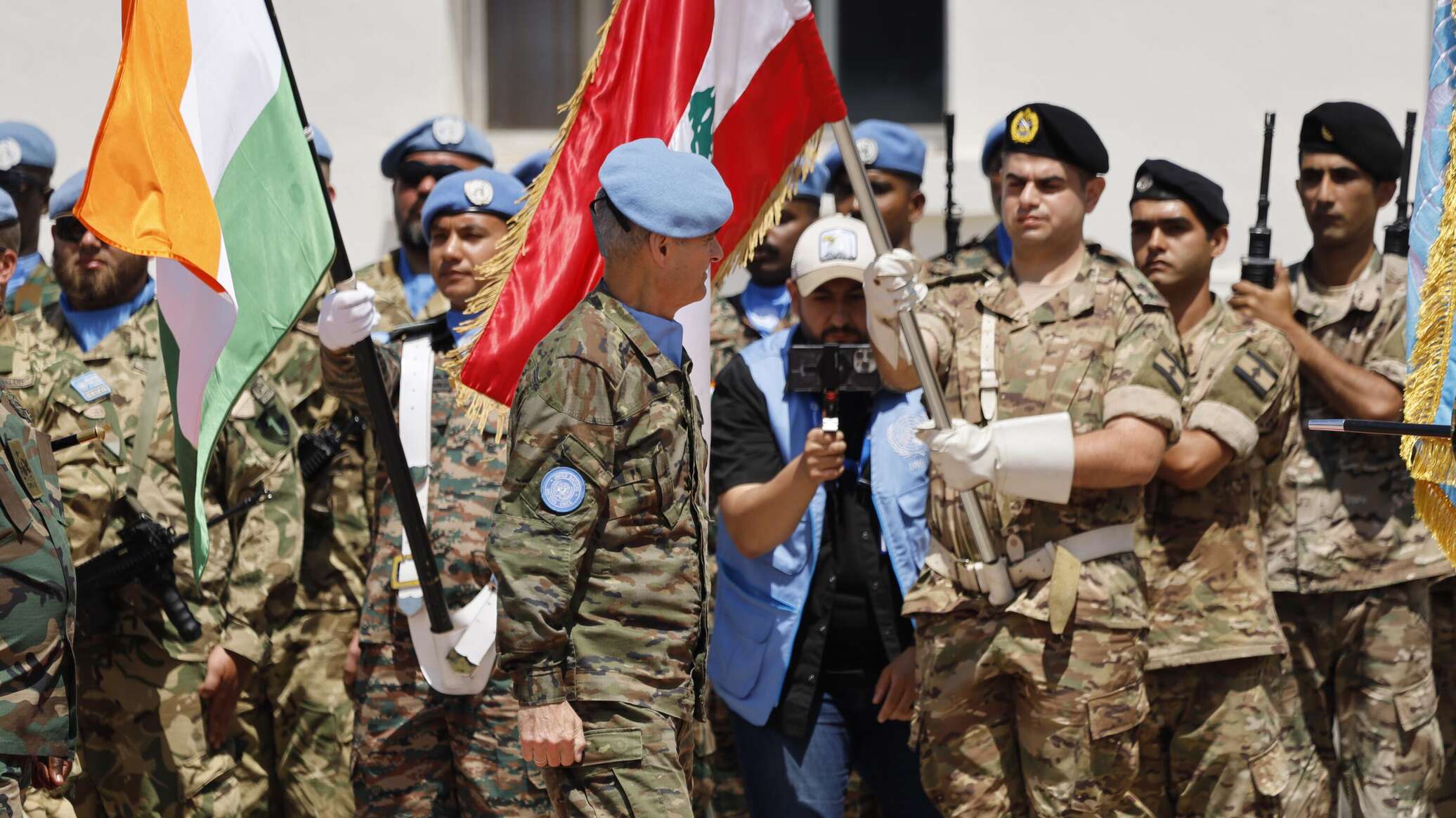 اليونيفيل تطالب باحترام الخط الأزرق بين لبنان وإسرائيل ووقف الأعمال العدائية بالكامل