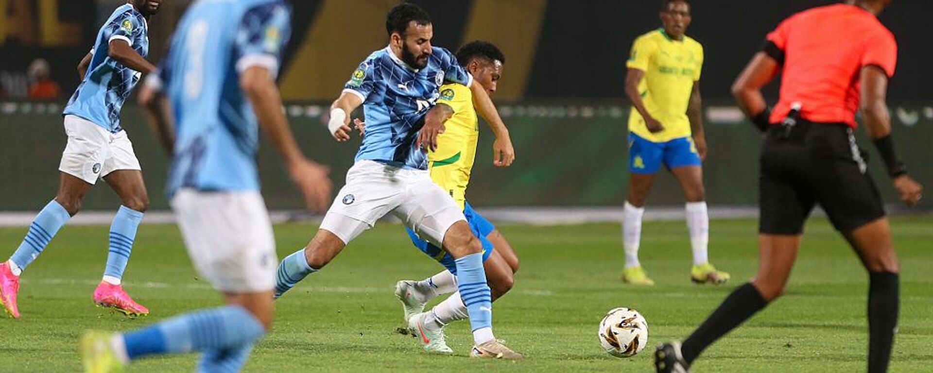 فريق بيراميدز المصري في مواجهة صنداونز الجنوب أفريقي في نهائي بطولة دوري أبطال أفريقيا - سبوتنيك عربي, 1920, 09.06.2025