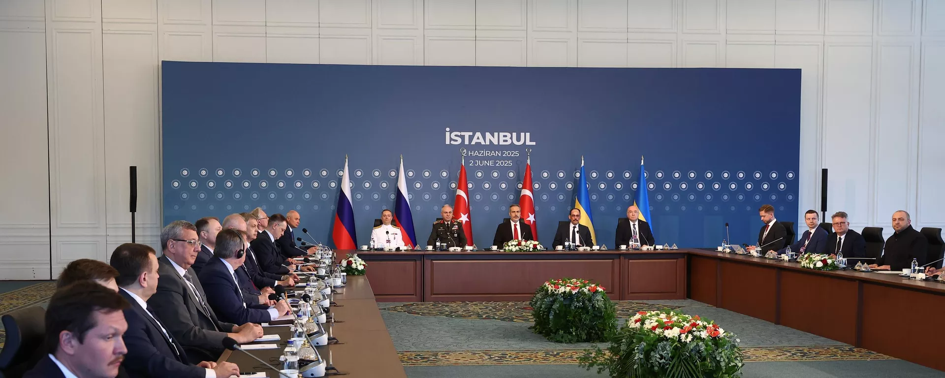 الجولة الثانية من المفاوضات بين الوفدين الروسي والأوكراني في إسطنبول الجولة الثانية من المفاوضات بين الوفدين الروسي والأوكراني في إسطنبول - سبوتنيك عربي, 1920, 03.06.2025