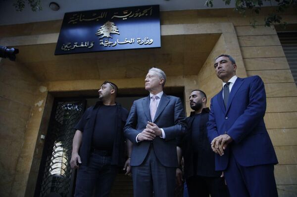 صور لوصول وزير الخارجية الإيراني عباس عراقجي إلى العاصمة اللبانية بيروت صور لوصول وزير الخارجية الإيراني عباس عراقجي إلى العاصمة اللبانية بيروت - سبوتنيك عربي