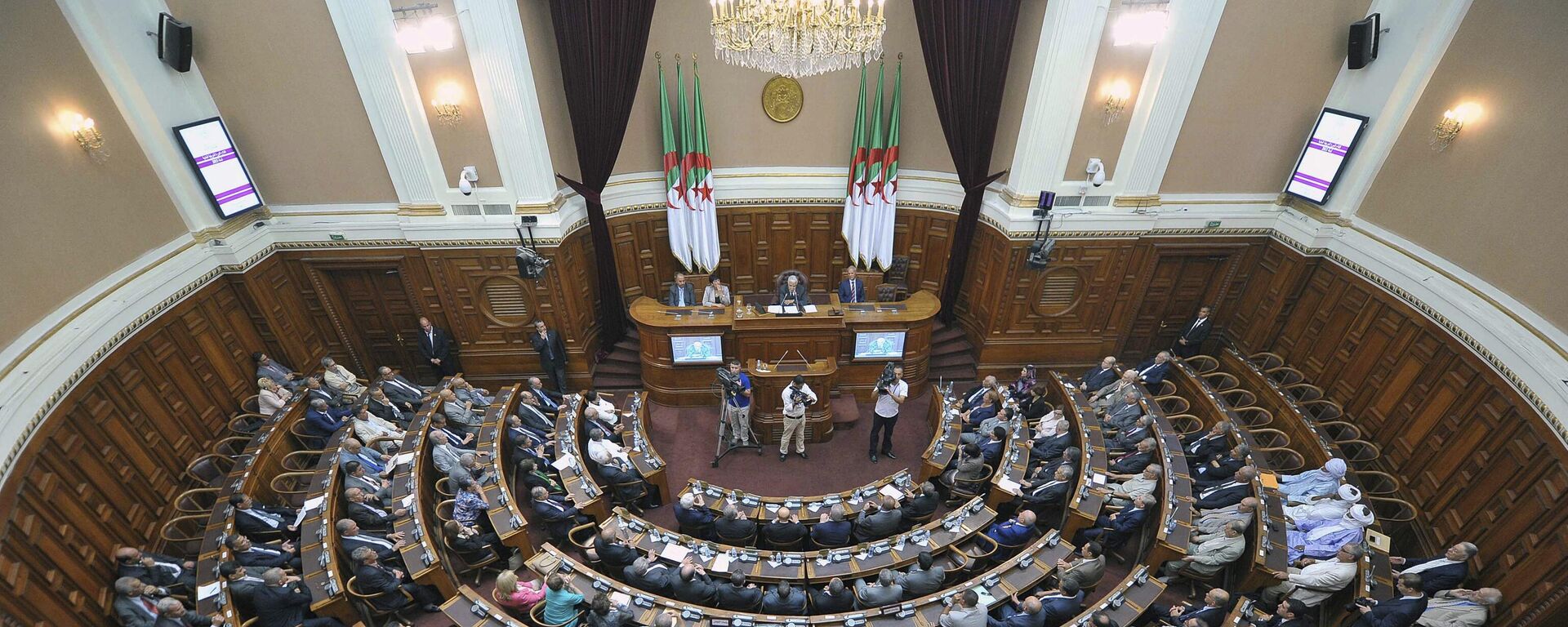 مجلس الأمة الجزئري - سبوتنيك عربي, 1920, 03.06.2025