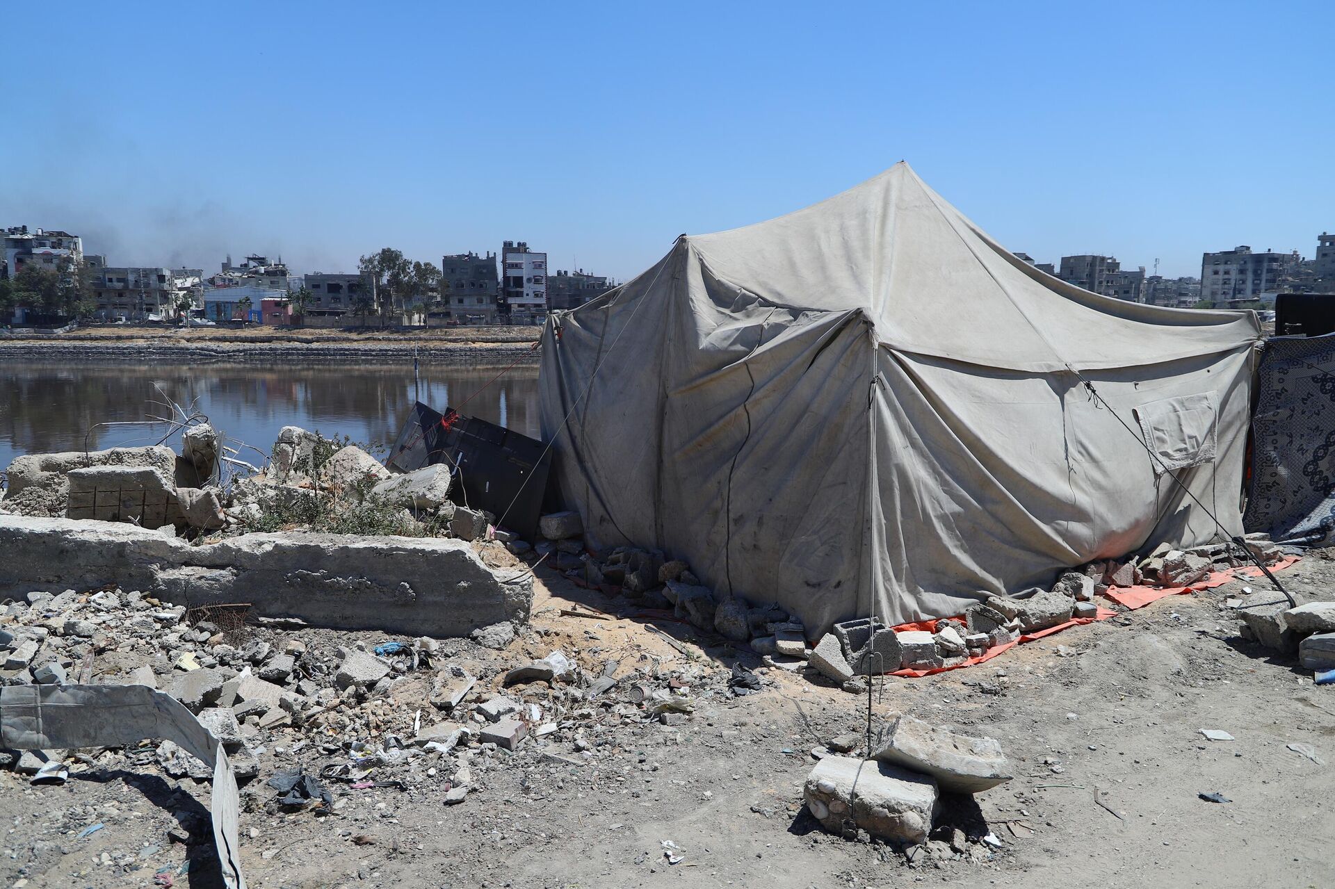 الفلسطينيون شمال غزة يكافحون للبقاء في ظل غياب المساعدات  - سبوتنيك عربي, 1920, 03.06.2025