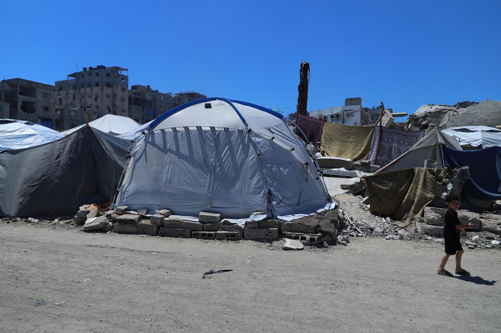 الفلسطينيون شمال غزة يكافحون للبقاء في ظل غياب المساعدات  - سبوتنيك عربي, 1920, 03.06.2025