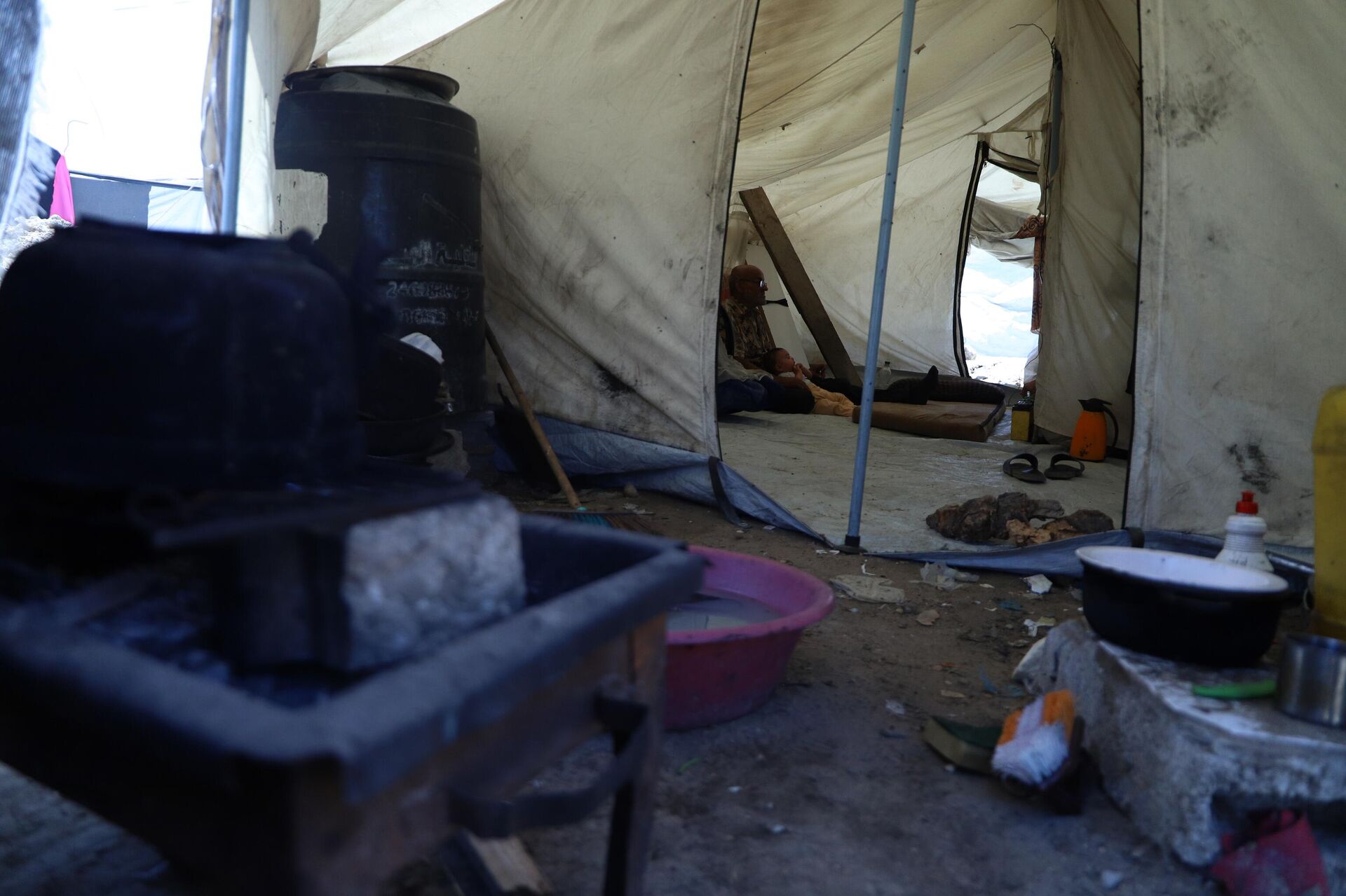 الفلسطينيون شمال غزة يكافحون للبقاء في ظل غياب المساعدات  - سبوتنيك عربي, 1920, 03.06.2025