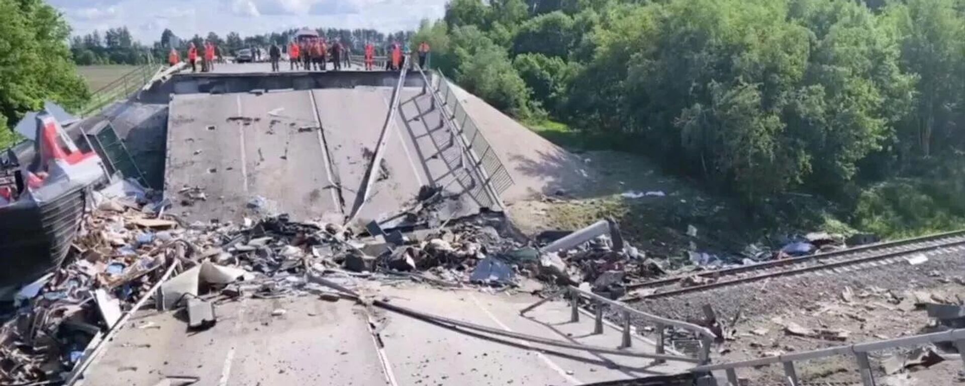 موقع انهيار جسر في مقاطعة بريانسك - سبوتنيك عربي, 1920, 04.06.2025