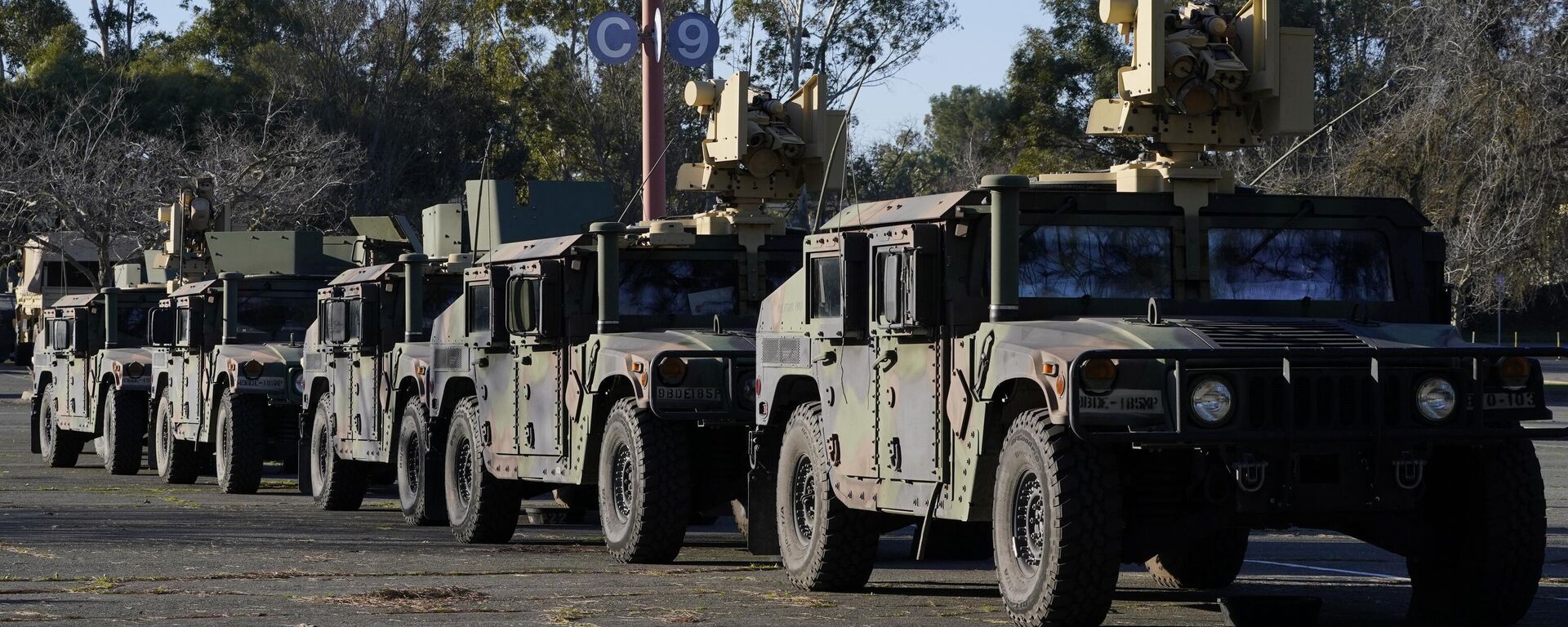 مركبات الحرس الوطني في كاليفورنيا 2021 - سبوتنيك عربي, 1920, 08.06.2025