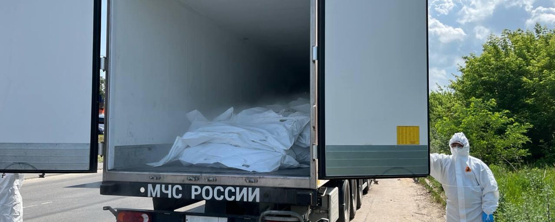 الشاحنات التي تحمل جثث الجنود الأوكرانيين التي رفض نظام كييف تسلمها - سبوتنيك عربي, 1920, 11.06.2025