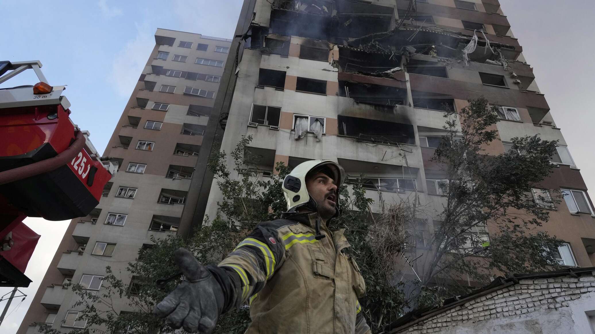 خبير: الهجوم الإسرائيلي على إيران قد يتسبب بتصعيد كبير في منطقة غرب آسيا