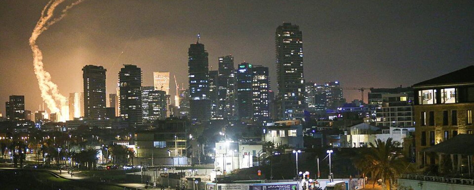 إيران تقصف إسرائيل - سبوتنيك عربي, 1920, 14.06.2025