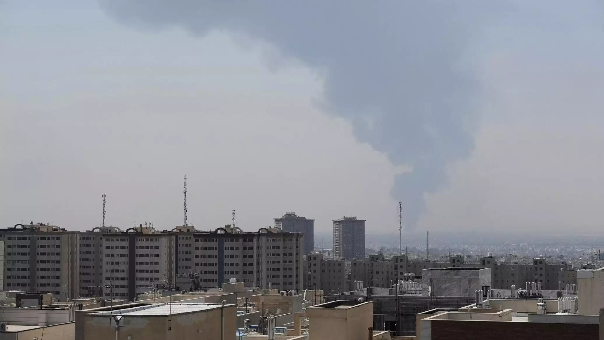 القيادة المركزية الأمريكية تعلن شن موجة جديدة من الضربات على إيران