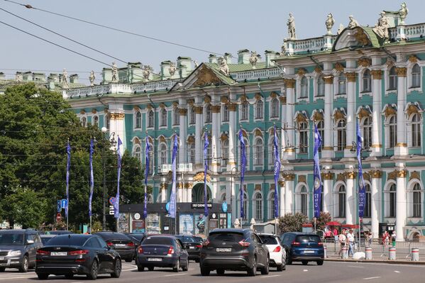 صورة لشوارع مدينة سان بطرسبورغ، استعدادا لانطلاق منتدى بطرسبورغ الاقتصادي الدولي لعام 2025.  - سبوتنيك عربي