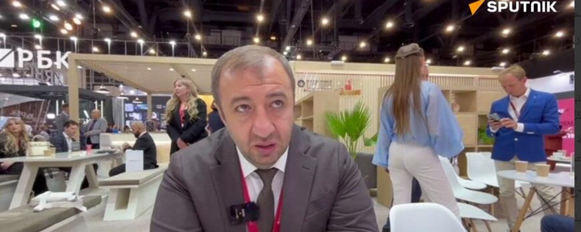 رئيس غرفة صناعة وتجارة روسيا ورئيس مجلس التجارة الروسي البحريني، رسول بوتاشيف - سبوتنيك عربي, 1920, 18.06.2025