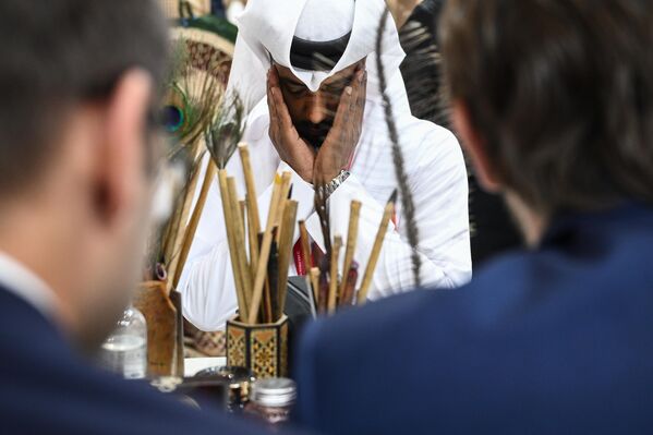 صورة لشاب عربي في منتدى بطرسبورغ الاقتصادي الدولي لعام 2025.  - سبوتنيك عربي