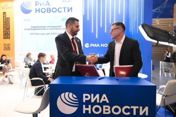 مجموعة روسيا سيغودنيا الإعلامية توسع شبكة شركائها في البحرين - سبوتنيك عربي