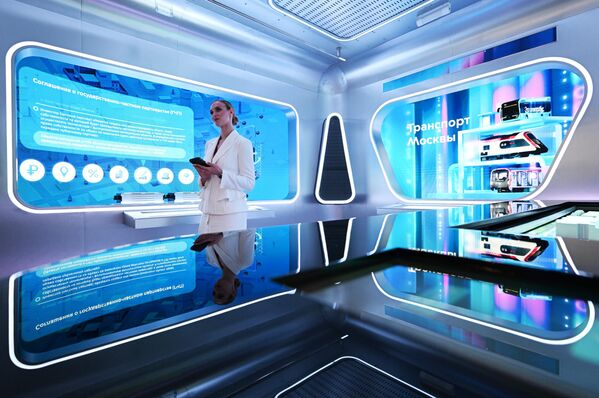 قسم الذكاء الاصطناعي وتكنولوجيا المعلومات ضمن منتدى بطرسبورغ الاقتصادي الدولي لعام 2025.  - سبوتنيك عربي