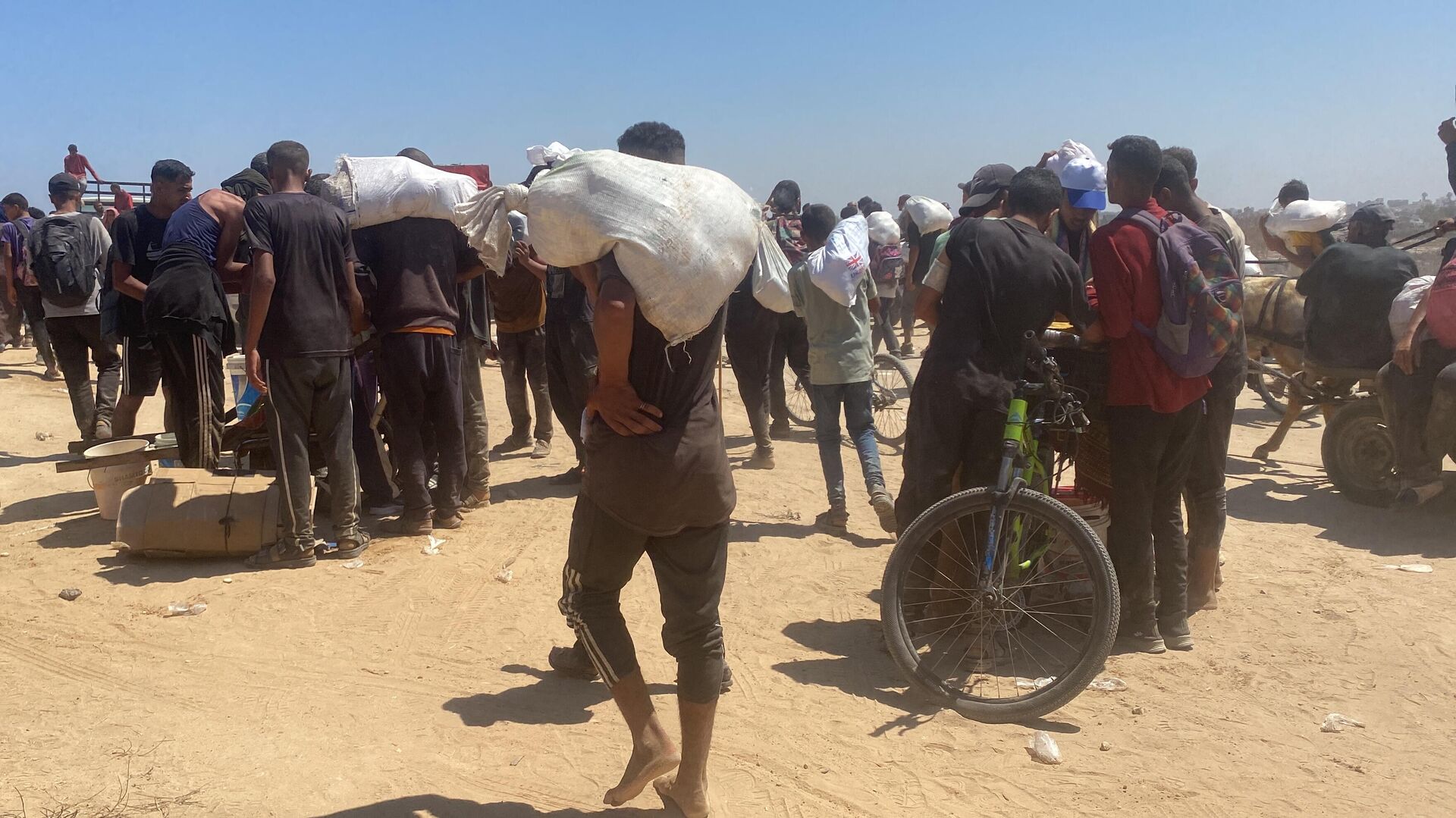 مراكز المساعدات في غزة... مصائد موت أثناء الحصول على بعض الطعام - سبوتنيك عربي, 1920, 23.06.2025