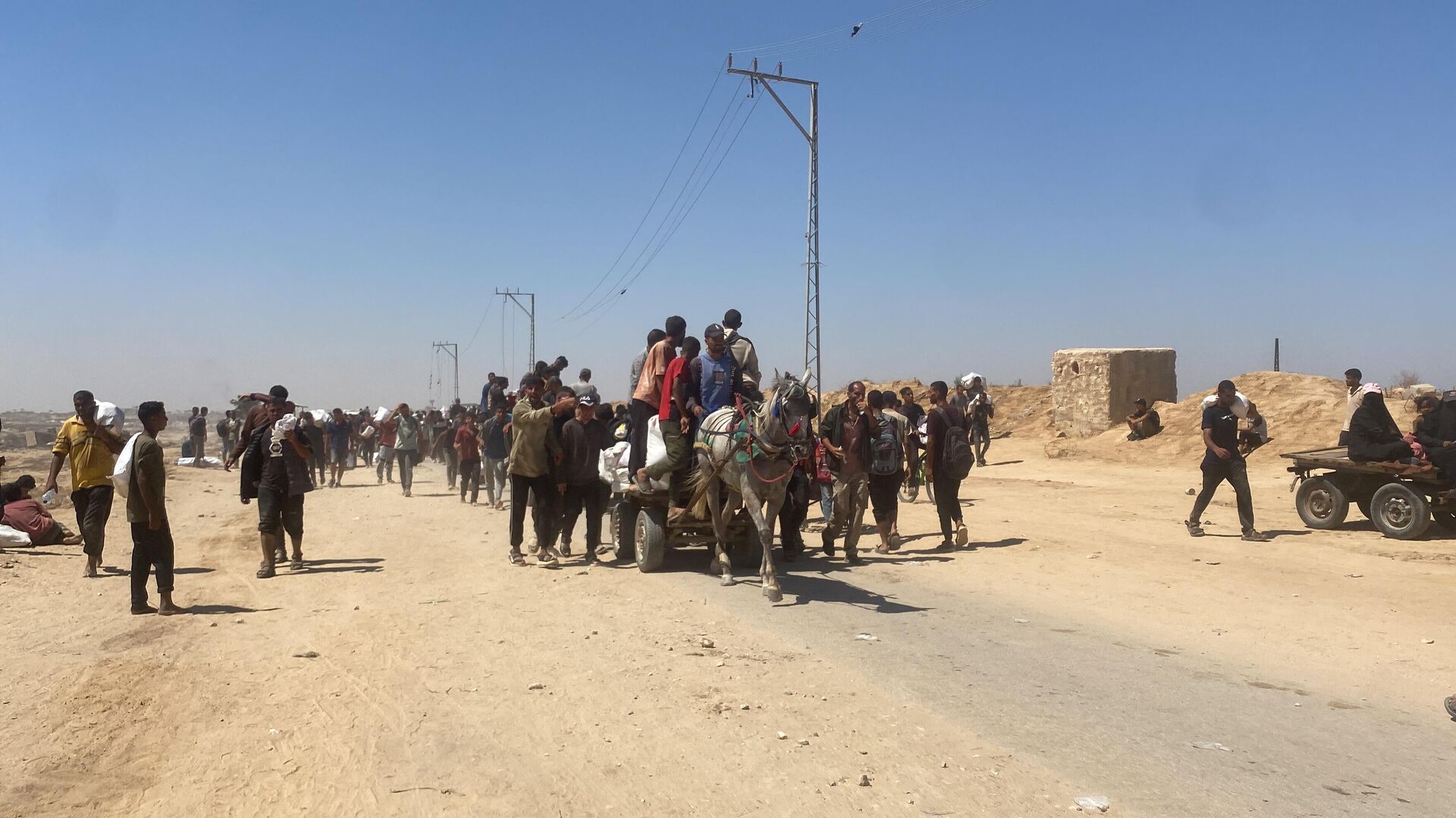 مراكز المساعدات في غزة... مصائد موت أثناء الحصول على بعض الطعام - سبوتنيك عربي, 1920, 23.06.2025