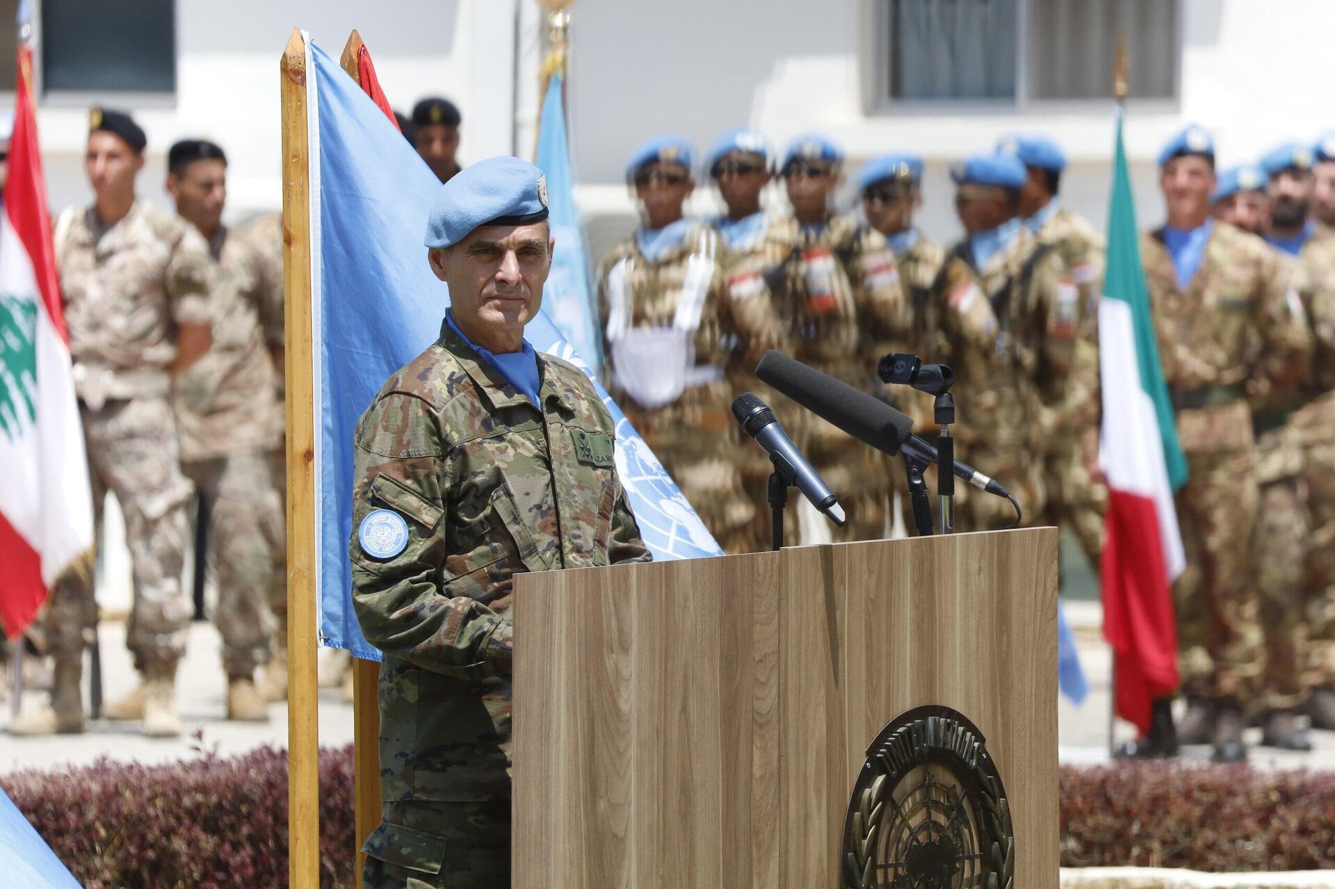 لبنان يشهد تسلم إيطاليا قيادة اليونفيل خلفا لإسبانيا لبنان يشهد تسلم إيطاليا قيادة اليونفيل خلفا لإسبانيا - سبوتنيك عربي, 1920, 24.06.2025