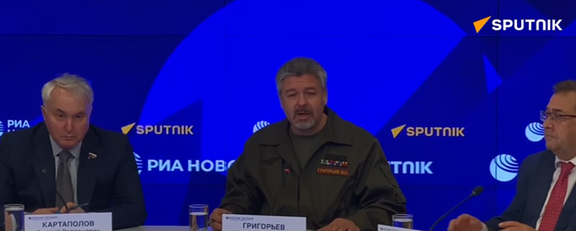 رئيس المحكمة الدولية العامة لجرائم النازيين الجدد الأوكرانيين مكسيم غريغورييف - سبوتنيك عربي, 1920, 26.06.2025