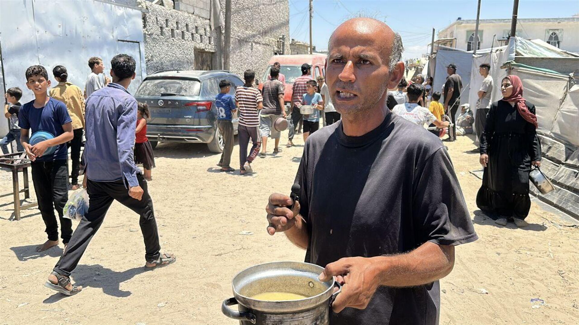 مبادرة خيرية للنازحين في قطاع غزة مبادرة خيرية للنازحين في قطاع غزة - سبوتنيك عربي, 1920, 26.06.2025