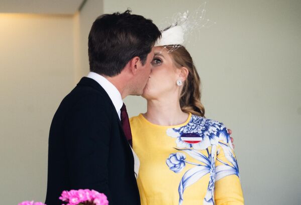  إدواردو مابيلي موزي والأميرة بياتريس من يورك خلال اليوم الثالث من رويال أسكوت في مضمار أسكوت لسباق الخيل. - سبوتنيك عربي