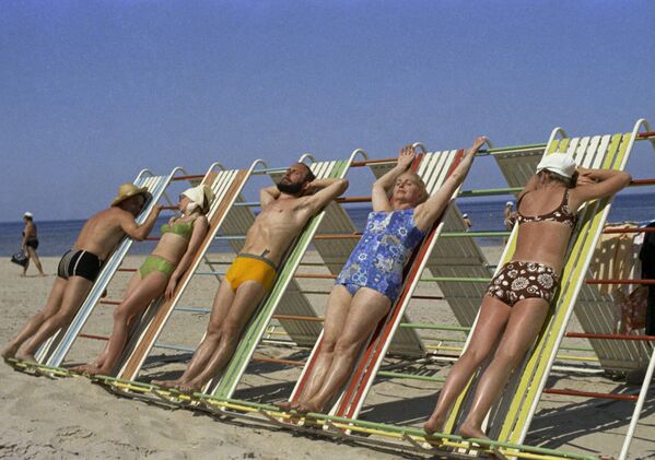 لاتفيانيا، يورمالا، حمامات شمسية في عهد الاتحاد السوفييتي. - سبوتنيك عربي