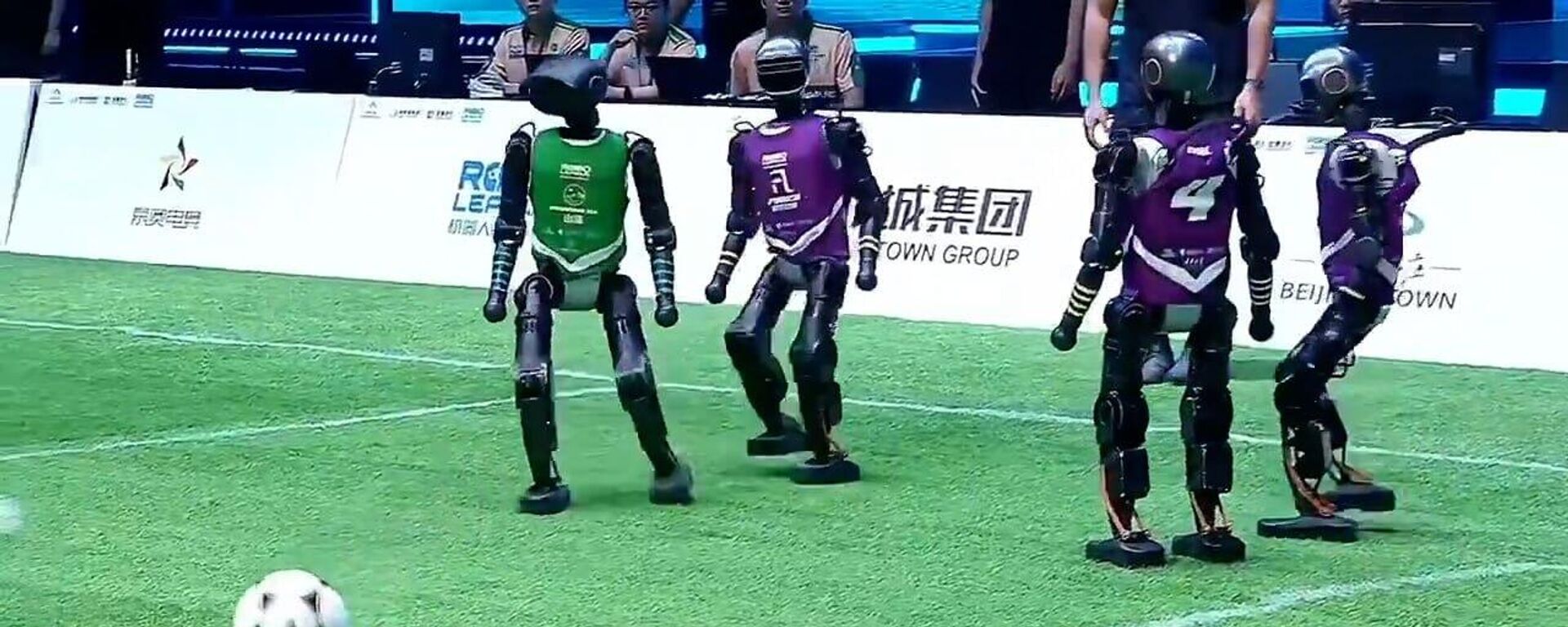الصين تطلق أول بطولة كرة قدم للروبوتات - سبوتنيك عربي, 1920, 29.06.2025