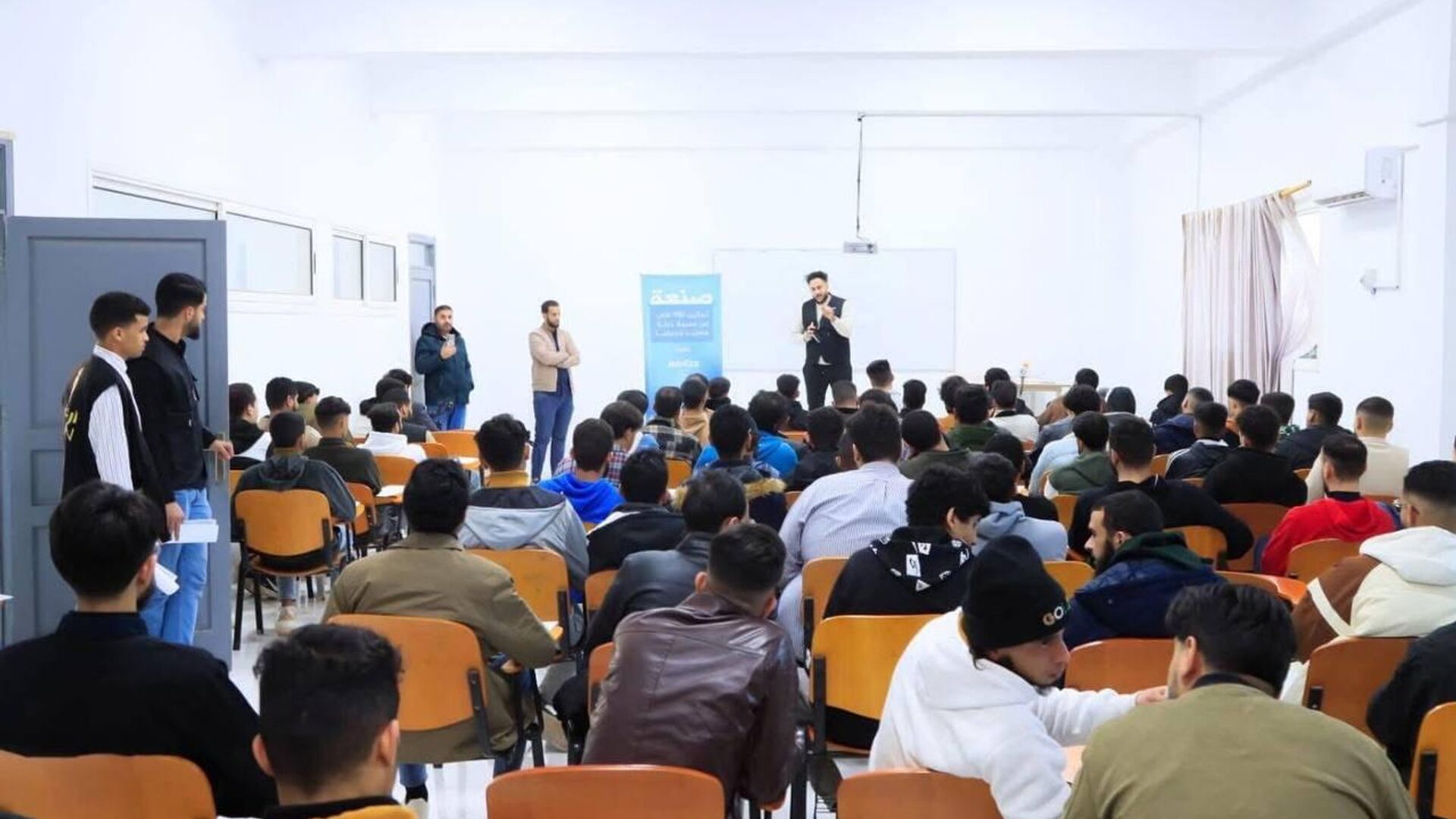 مشروع جوبيز في ليبيا لتأهيل الشباب لسوق العمل مشروع جوبيز في ليبيا لتأهيل الشباب لسوق العمل - سبوتنيك عربي, 1920, 30.06.2025