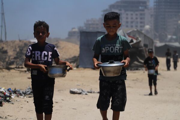 ميناء غزة يتحول من مكان للفرح والترفيه إلى ملاذ للنازحين الفارين من الموت - سبوتنيك عربي