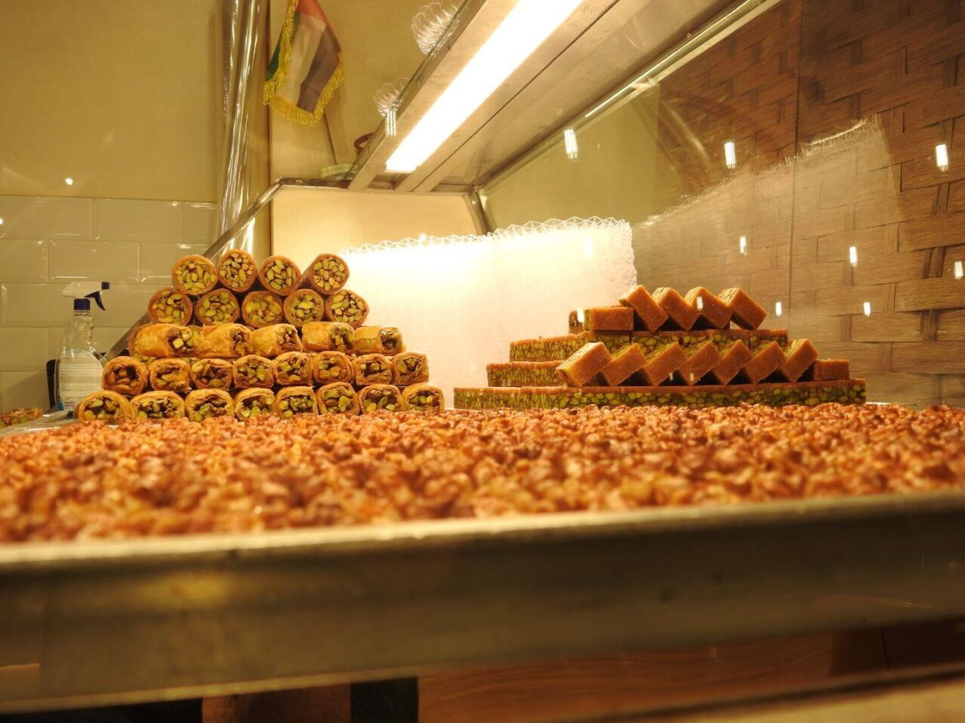 الحلويات السورية تسجل حضوراً قوياً في الإمارات - سبوتنيك عربي, 1920, 03.07.2025