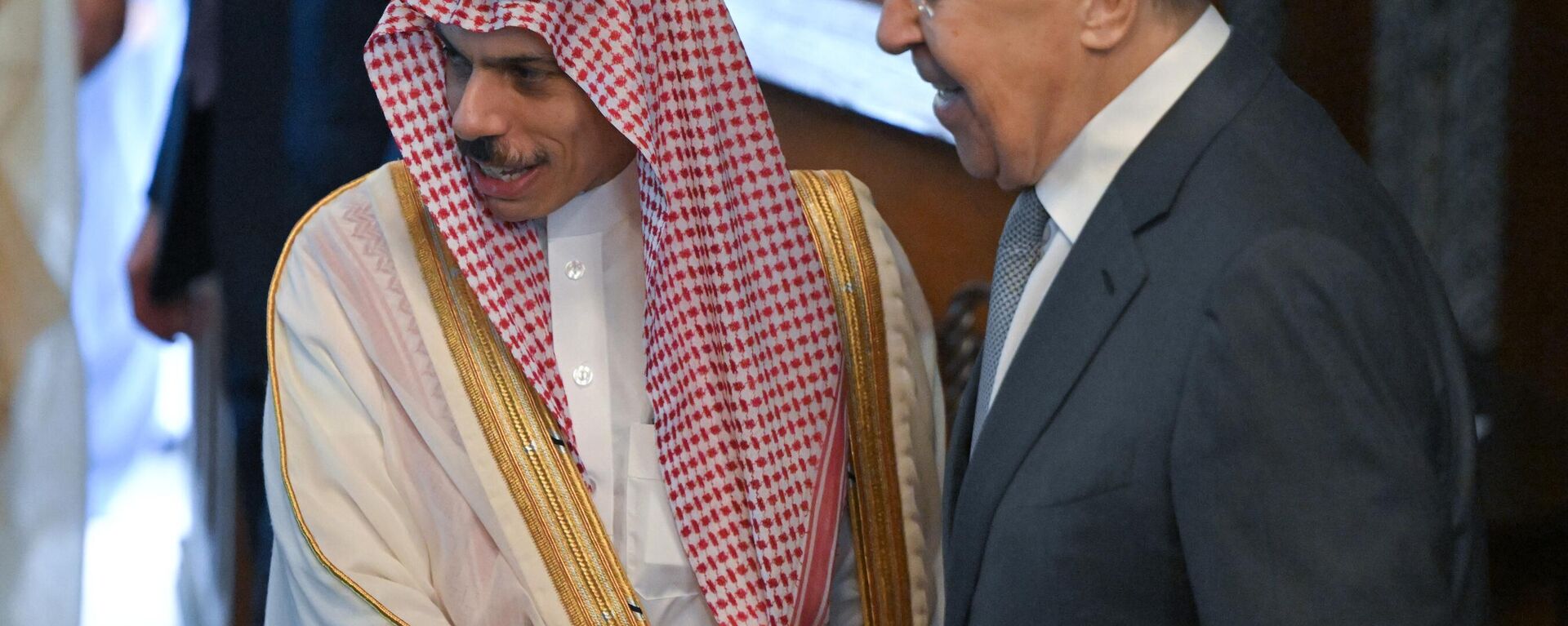 وزير الخارجية الروسي، سيرغي لافروف مع وزير الخارجية السعودي فيصل بن فرحان آل سعود: - سبوتنيك عربي, 1920, 04.07.2025