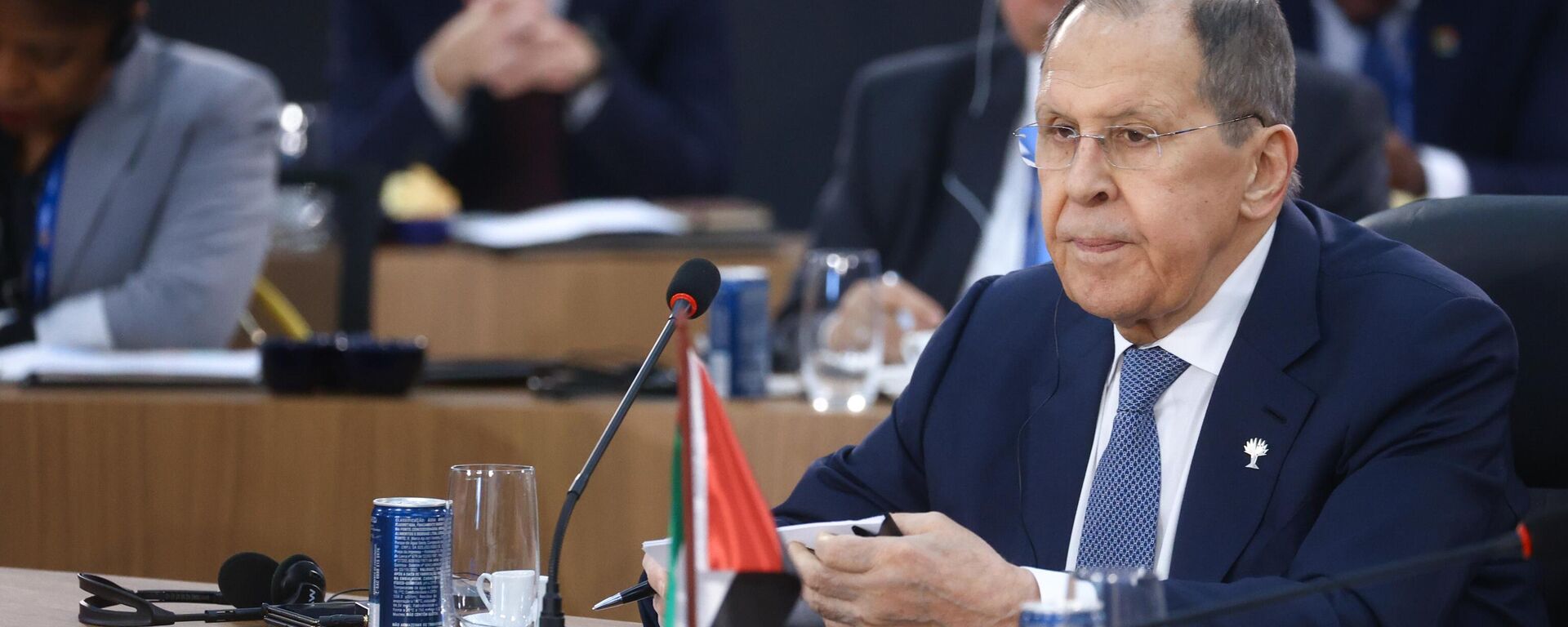 وزير الخارجية الروسي سيرغي لافروف في القمة السابعة عشرة لمجموعة البريكس التي ترأسها البرازيل في ريو دي جانيرو. - سبوتنيك عربي, 1920, 07.07.2025