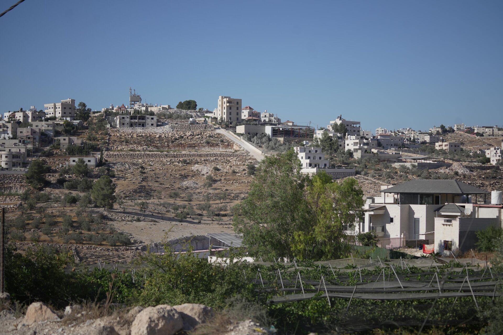 أزمة مياه خانقة في الضفة الغربية وسط تصاعد سياسة تعطيش الفلسطينيين - سبوتنيك عربي, 1920, 09.07.2025
