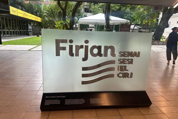 ملتقى الأعمال روسيا والبرازيل على هامش قمة بريكس ملتقى الأعمال روسيا والبرازيل على هامش قمة بريكس - سبوتنيك عربي