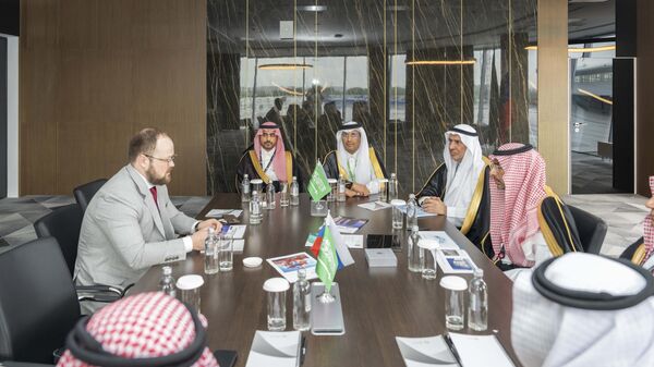 وزير الصناعة السعودي يبحث مع كبرى الشركات الروسية تعزيز التعاون في مجالي الصناعة والتعدين - سبوتنيك عربي