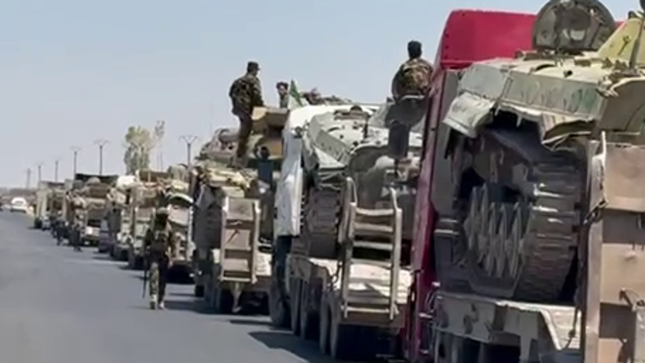 ‌‏وزير الدفاع السوري يعلن الاتفاق مع قائد "قسد" على وقف شامل وفوري لإطلاق النار