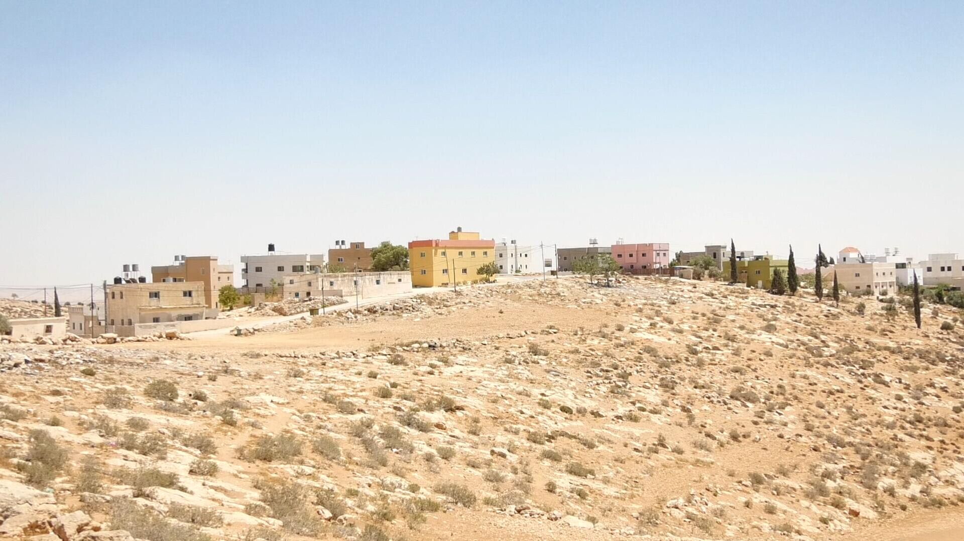 رصاص الجيش الإسرائيلي يفتك بالعمال الفلسطينيين الذين يبحثون عن لقمة العيش داخل إسرائيل  - سبوتنيك عربي, 1920, 15.07.2025