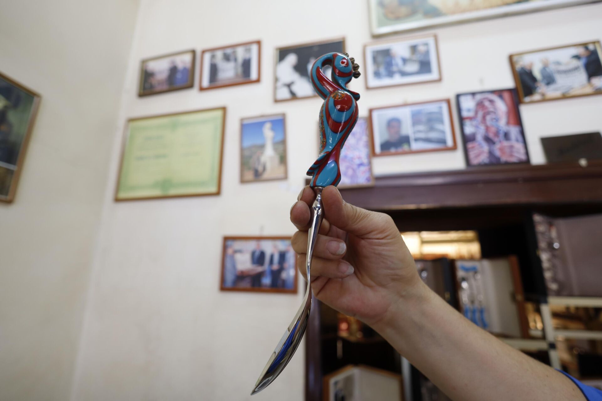 بين الأصالة والتجديد: السكاكين الجزينية تحاكي الزمن - سبوتنيك عربي, 1920, 16.07.2025