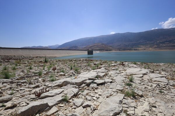 بحيرة القرعون في  لبنان  - سبوتنيك عربي